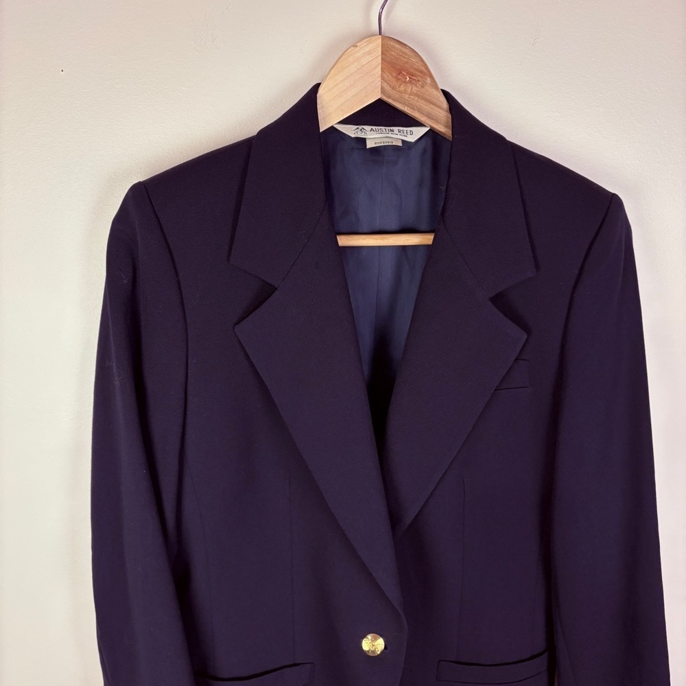 Austin Reed 100% Wool Navy Blazer Gold Buttons Old Money Quiet Luxury - Picture 3 of 11
